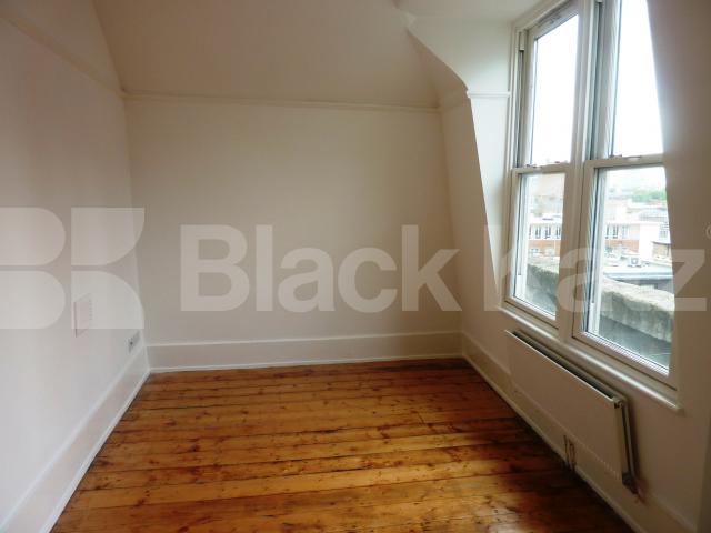 			NEW INSTRUCTION, 1 Bedroom, 1 bath, 1 reception Flat			 Grays Inn Road, HOLBORN-KINGS CROSS